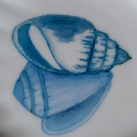 C Pendleton Porcelain Trinket Soap Dish Seashells Signed White Blue Small 4" - Picture 4 of 5
